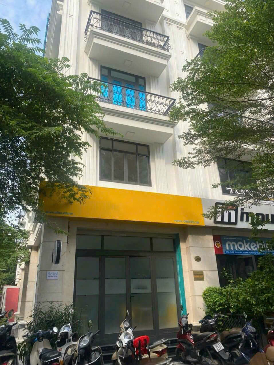 Cho thuê nhà riêng đường Võ Chí Công, Tây Hồ. DT 94m2, 6 tầng, 1 hầm