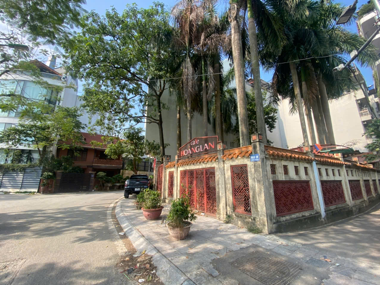 Bán lô góc mảnh đất mặt Hồ Tây đường Quảng Khánh - DT: 341m2, mặt tiền: 15m - Giá: 430 tỷ VNĐ